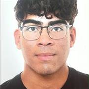 Soy una persona bastante abierta y creo que podría explicar muy bien a todo tipo de edades las materias